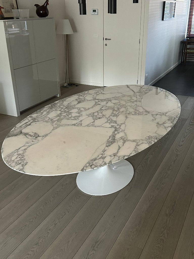 Knoll Tulip Saarinen eettafel ovaal 244x137, Huis en Inrichting, Ophalen, Zo goed als nieuw, Ovaal