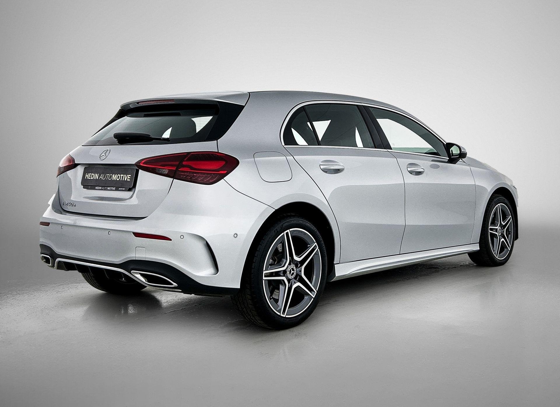 Mercedes-Benz A-Klasse 250 e Hatchback AMG Line | Verwarmde, Autos, Achat, Euro 6, Entreprise, 16 kWh