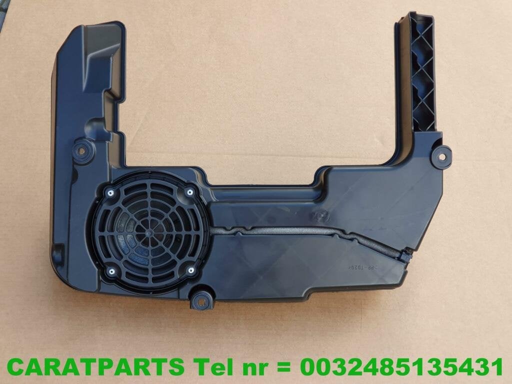 8K9035382B A4 Caisson de basses A5 Sportback Bang & Olufsen, Fabrikant BV, Utilisé, Info@fabrikant.eu, Fabrikantstraat 1
1000 AA  Amsterdam, NL