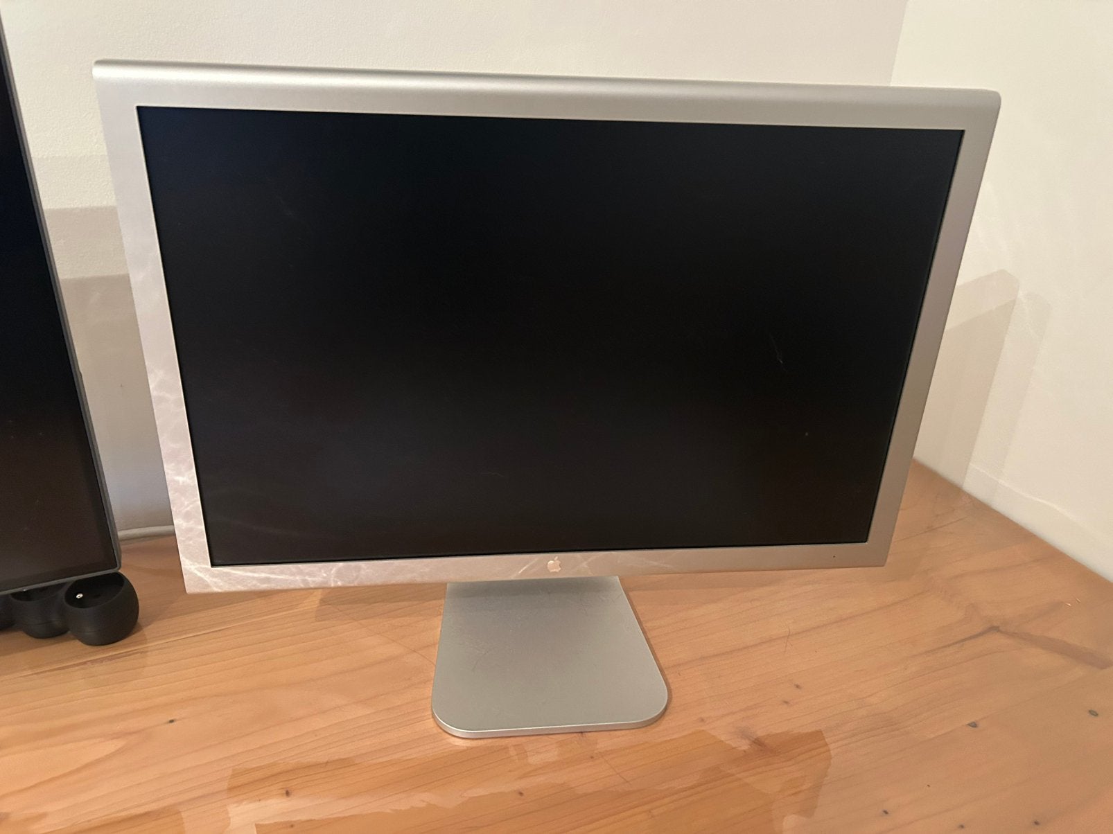 Apple Cinema Display 20 inch Widescreen Monitor, Enlèvement, Comme neuf, DVI, Incurvé