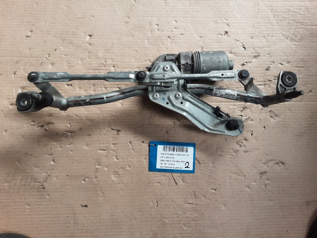 RUITENWISSERMOTOR VOOR Volkswagen Touran (5T1) (5TB955023A), Gebruikt, Volkswagen, Mevr. I. Hauben, Rue de l'Espoir 34 34
4030  GRIVEGNÉE, BE