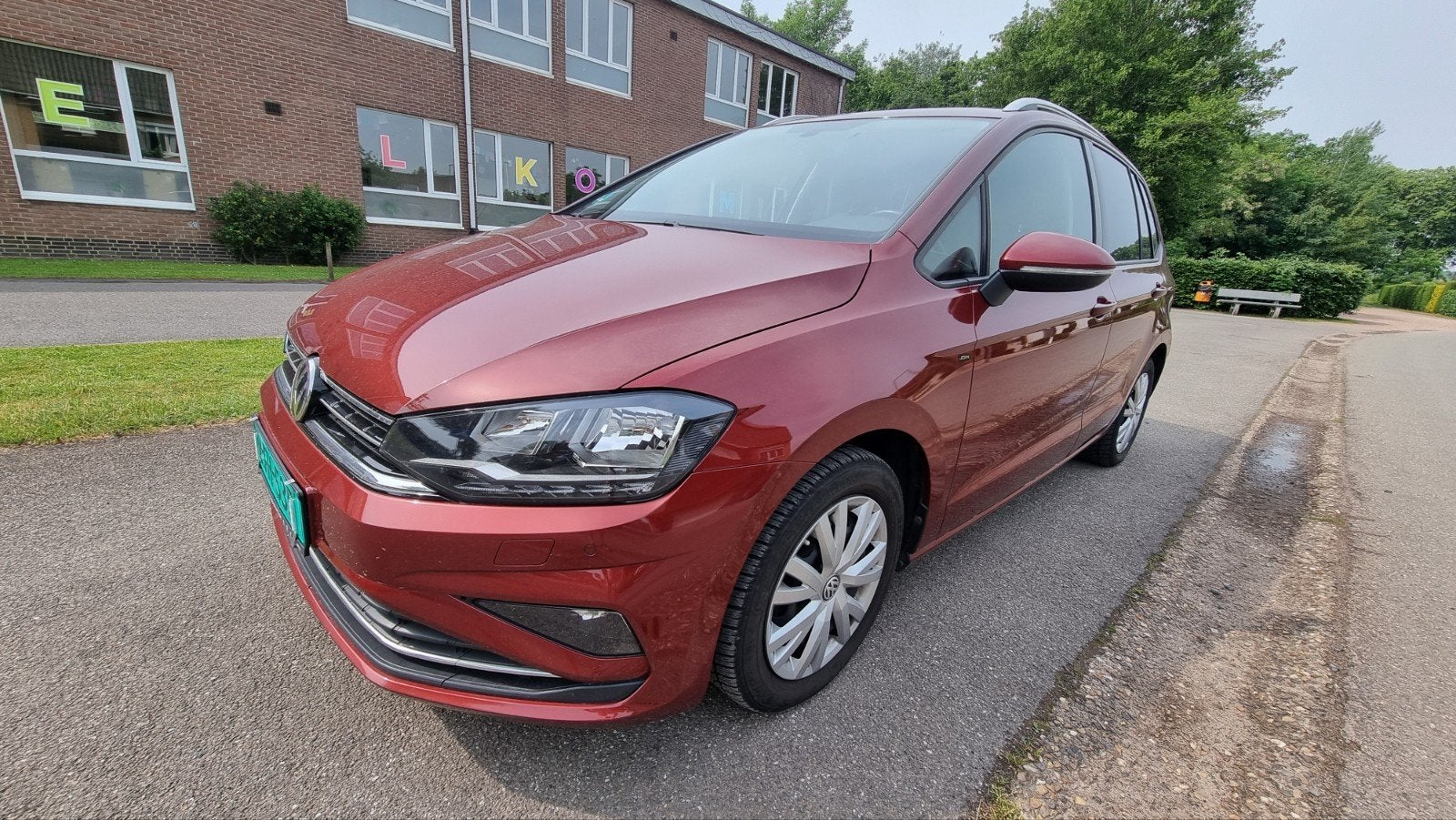 golf sportsvan 11.2018 km 146.000 très bon état, Autos, Achat, Entreprise, Golf, Essence