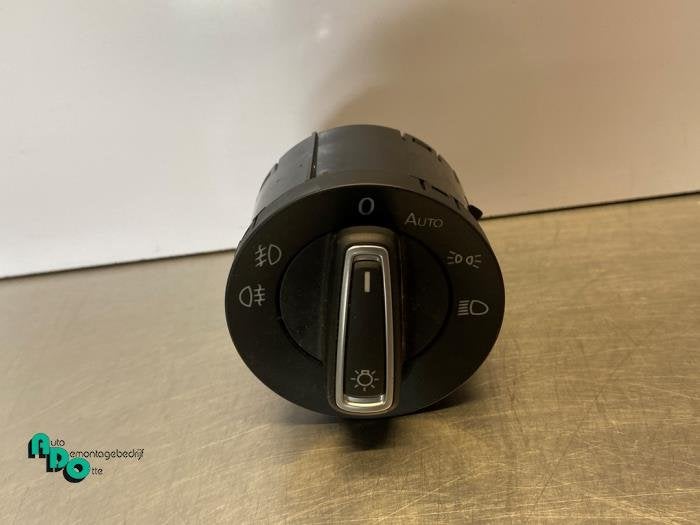 Commutateur lumière d'un Volkswagen Polo (Polo 14-), Volkswagen, -, 3 mois de garantie, Utilisé
