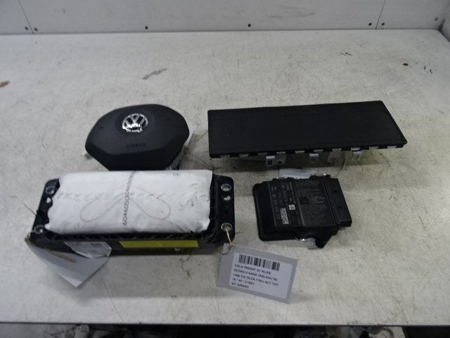 AIRBAG ENSEMBLE Volkswagen Passat (3G2) (01-2014/03-2024), Autos : Pièces & Accessoires, Volkswagen, Volkswagen AG, Utilisé, Kundenbetreuung@volkswagen.de