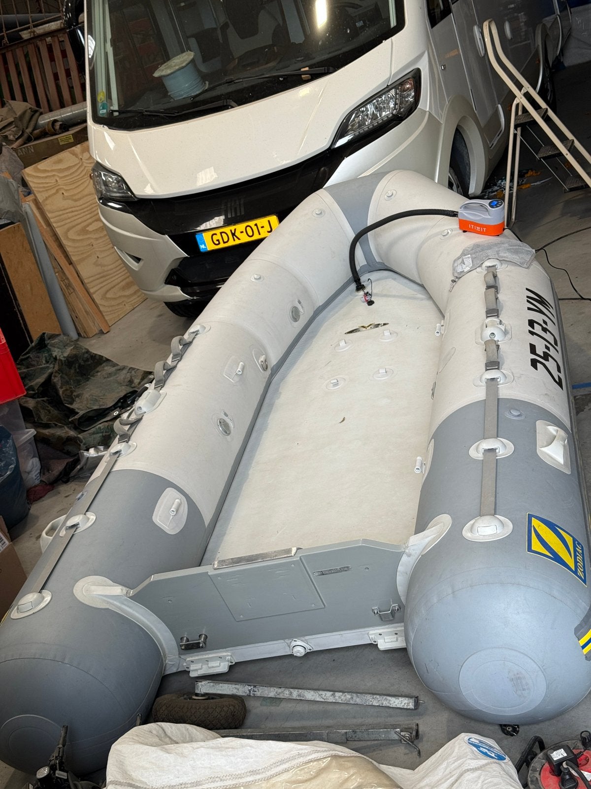 Mooie Zodiac 340 met 10pk Mercury 4takt bbm, Watersport en Boten, Rubberboten, Zo goed als nieuw, Zodiac, Airdeck, Brandstoftank