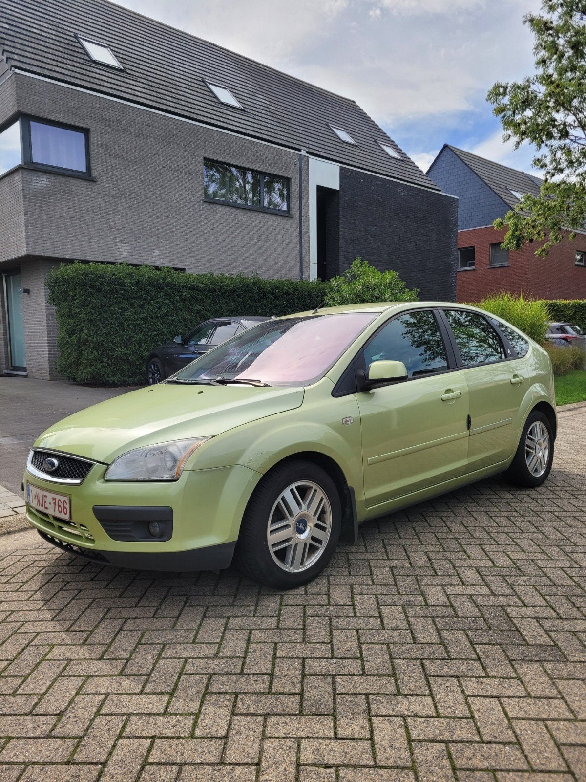 Ford Focus Ghia 1.6i 16V benzine 116dkm Automaat, Autos, Focus, Carnet d'entretien, 5 portes, 1208 kg