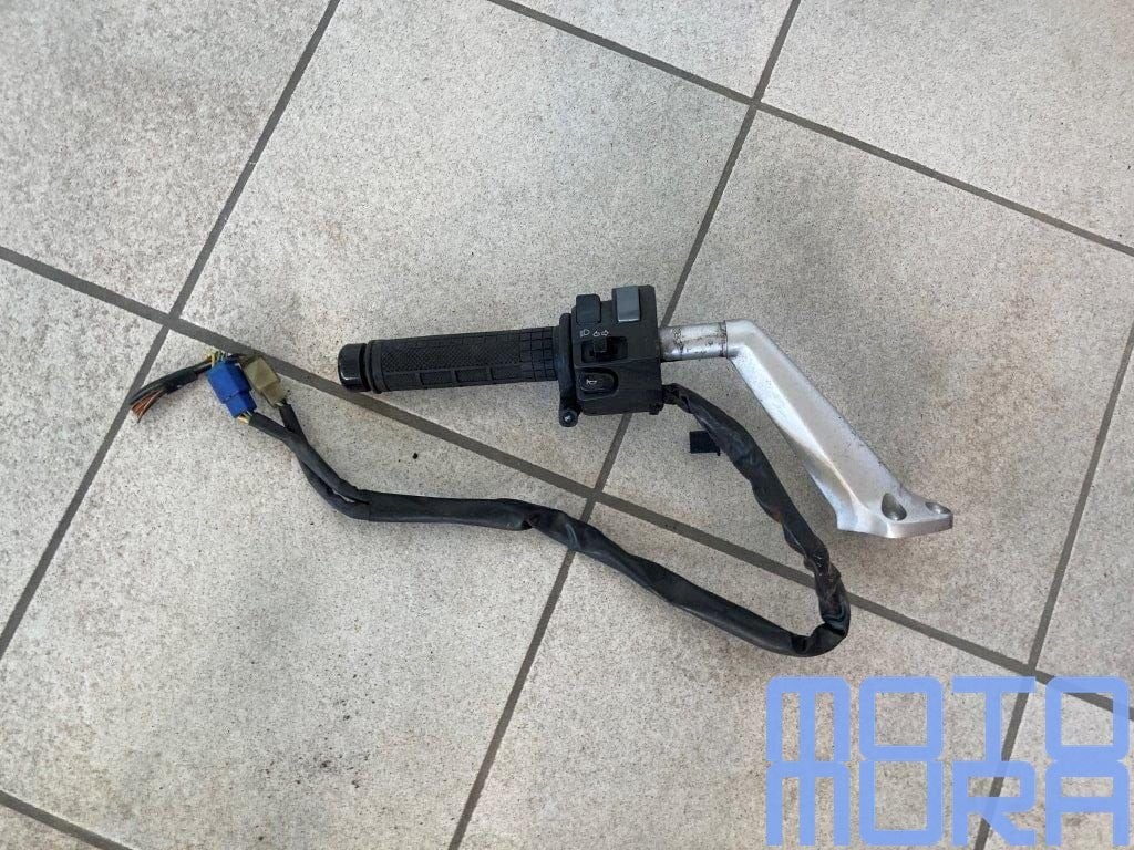 Guidon/poignée gauche pour la Yamaha FJR1300 2001 - 2002 5JW, Yamaha Motor Co., Ltd., 2500, Shingai, Iwata, Shizuoka, Japan, 438-8501