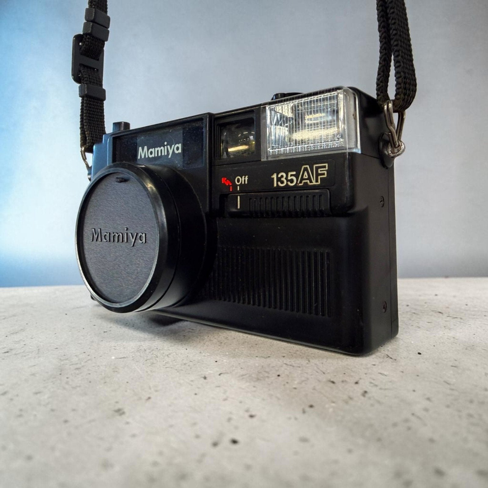 Vintage analoge camera MAMIYA 135AF, Antiek en Kunst, Ophalen