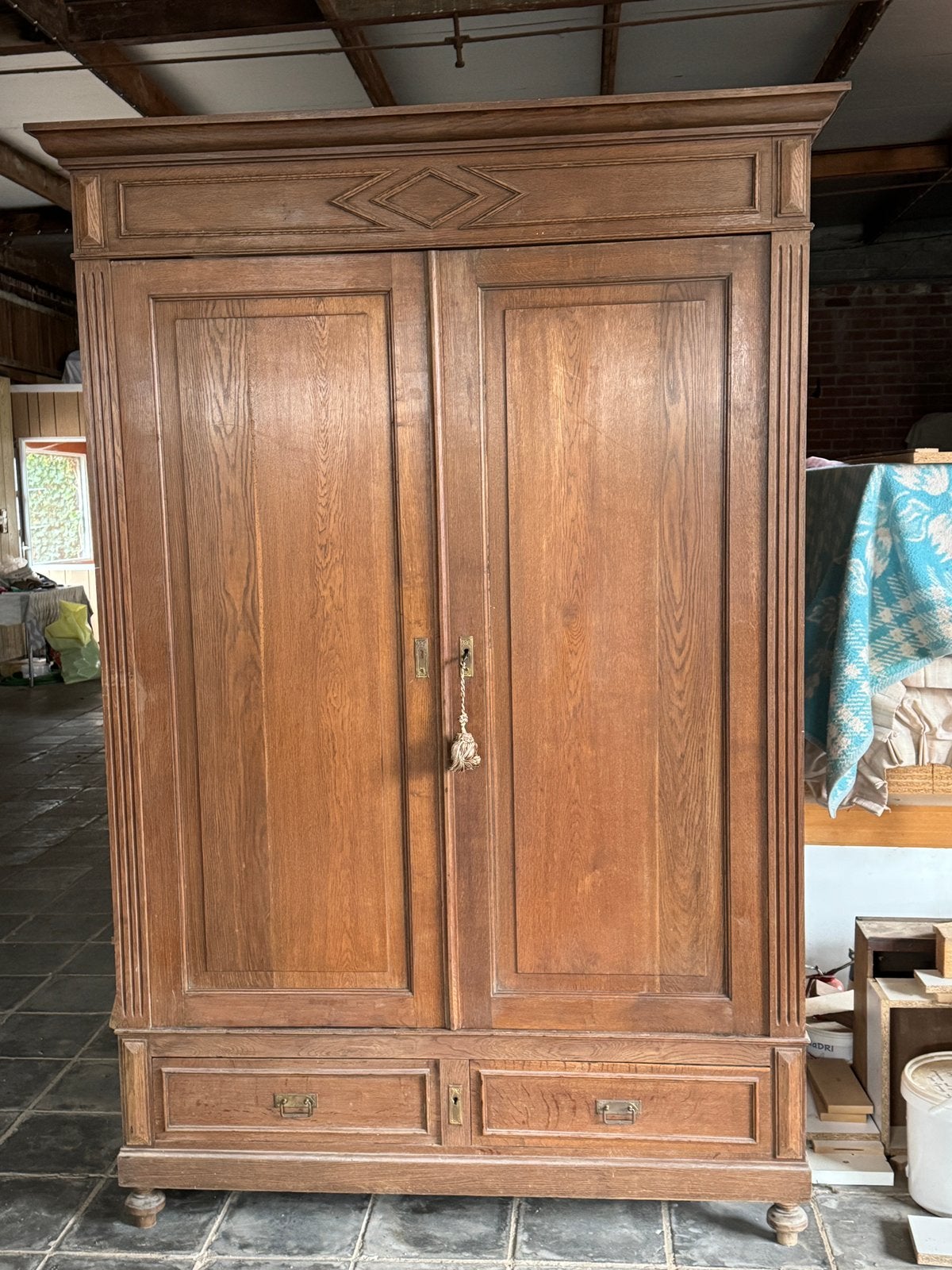 Antiek eiken kast, Ophalen