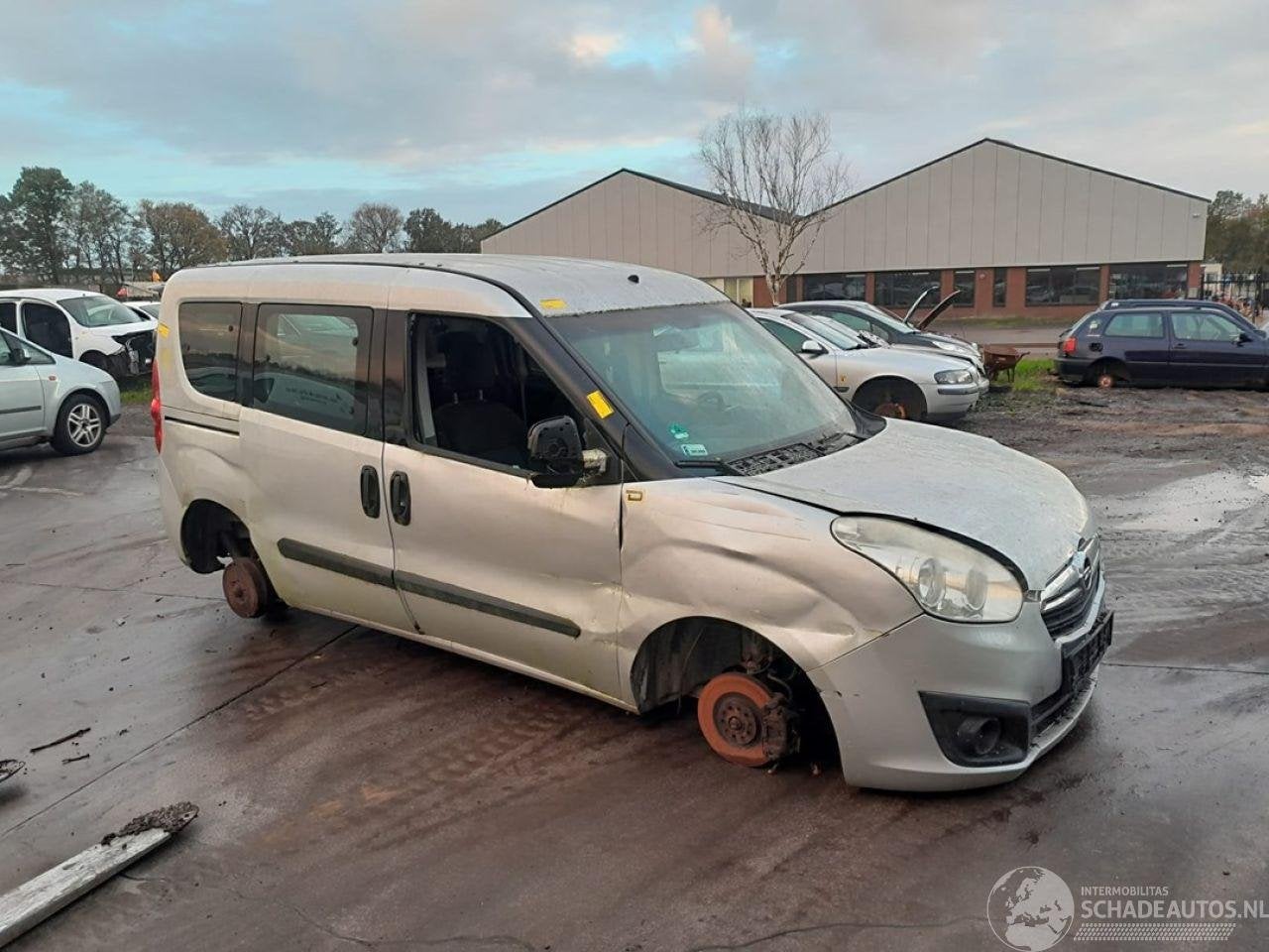 Opel Combo Tour onderdelen (kleur: 20U) donorauto, Stellantis N.V., Webaccessibility@stellantis.com, Taurusavenue 1 ,2132 LS, Hoofddorp, Nederland