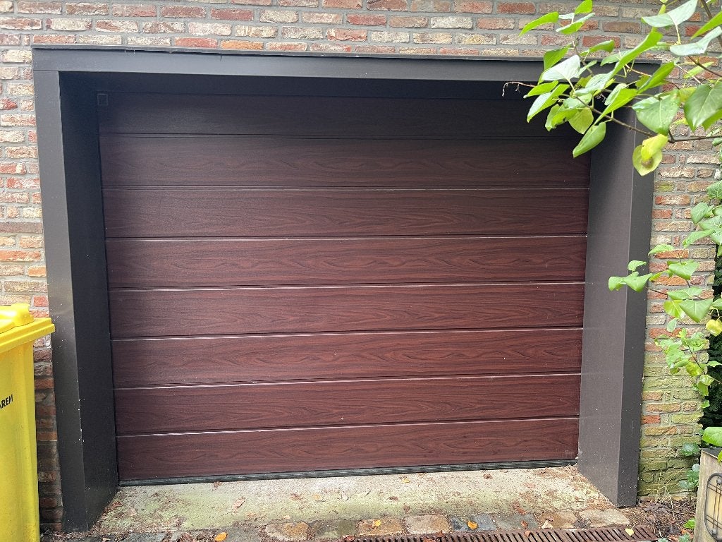 Sectionale garagepoort met motor – houtnerf afwerking, Ophalen, Gebruikt, Garagedeur, 120 cm of meer