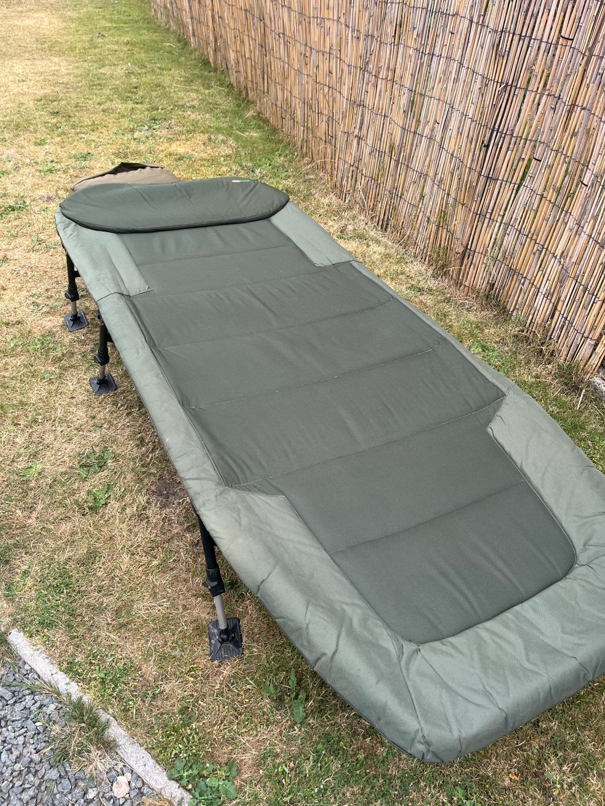 JRC DEFENDER WIDE BED/ stretcher + Draagtas, Sports nautiques & Bateaux, Pêche à la ligne | Carpes, Enlèvement, Utilisé, Autres types