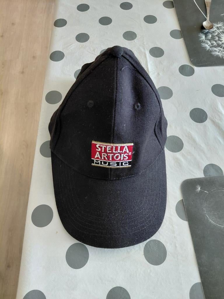 Petten, 14 stuks, allemaal dezelfde, Stella Artois opdruk, Kleding | Heren, Ophalen
