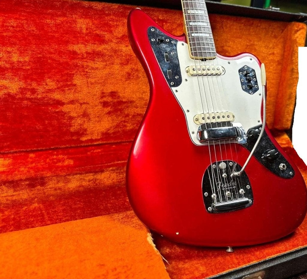 Fender Jaguar uit 1966 Candy Apple Red matching headstock, Muziek en Instrumenten, Snaarinstrumenten | Gitaren | Elektrisch, Ophalen