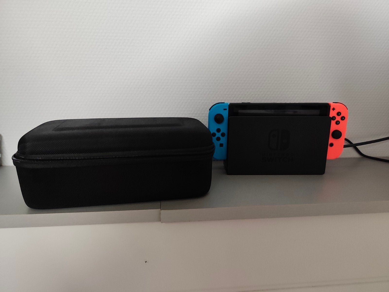 Nintendo Switch en excellent état, Enlèvement, Utilisé, Avec 1 manette, Switch Original