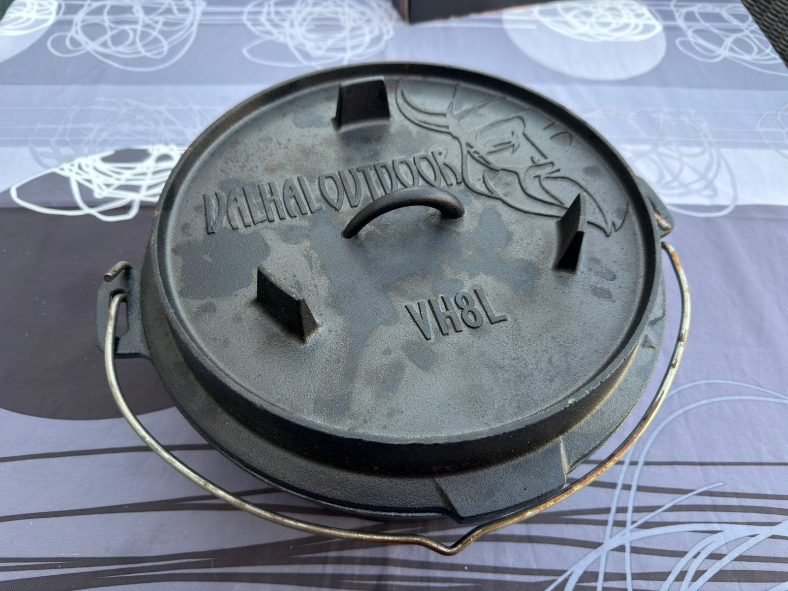 Valhal Outdoor Dutch Oven 8L zonder pootjes. Gietijzer, Ophalen, Zo goed als nieuw