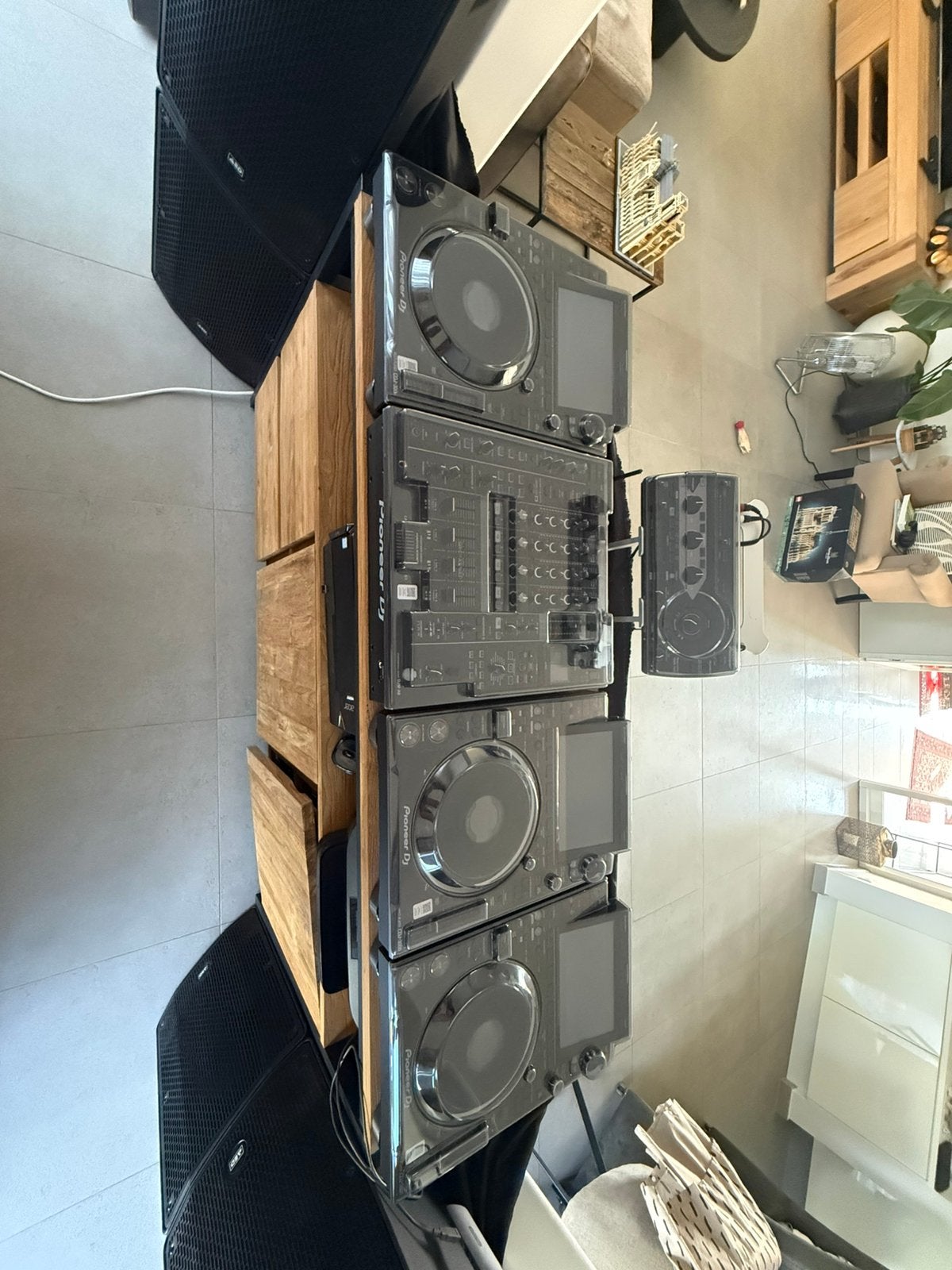 Complete set CDJ3000 x4, A9, rmx1000, AED multi 12 x4+sub, Muziek en Instrumenten, Dj-sets en Draaitafels, Zo goed als nieuw, Pioneer