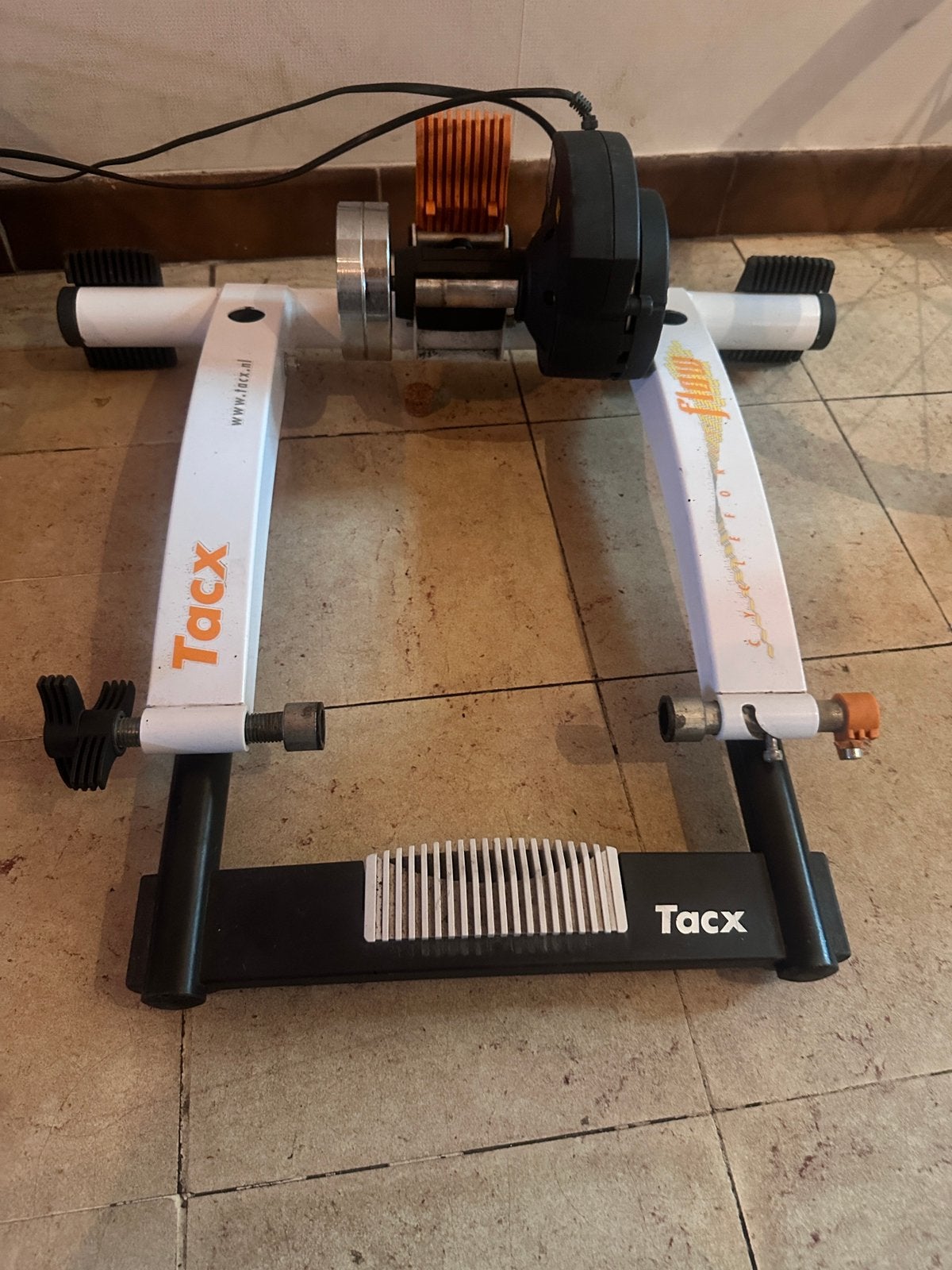 Tacx Flow fietstrainer - Indoor fietsen, Enlèvement ou Envoi, Comme neuf, Autres types