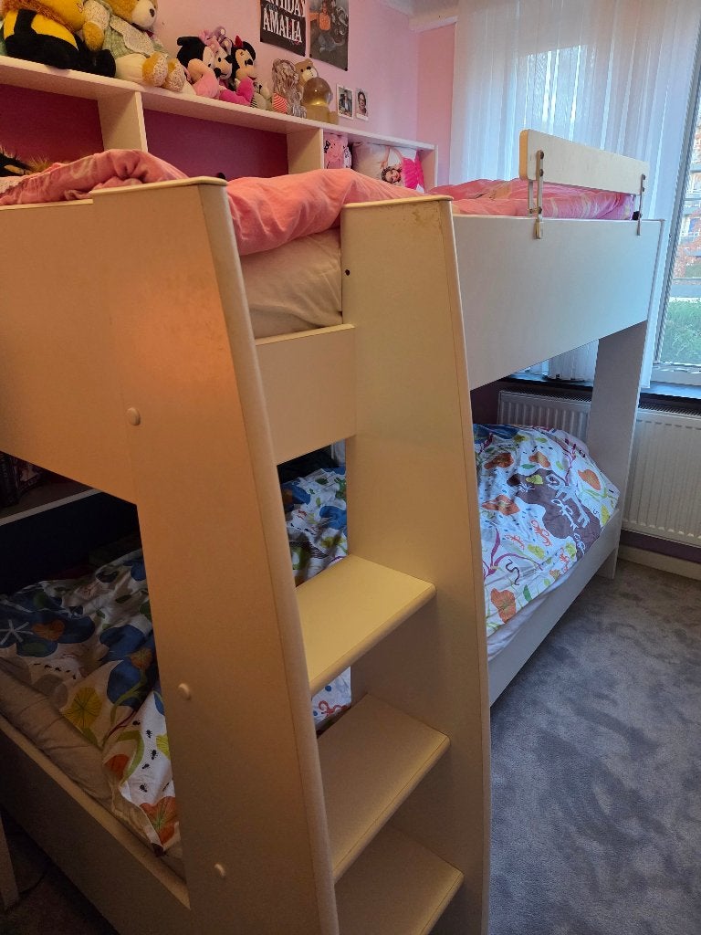 Stapelbed, Ophalen, Zo goed als nieuw, Stapelbed