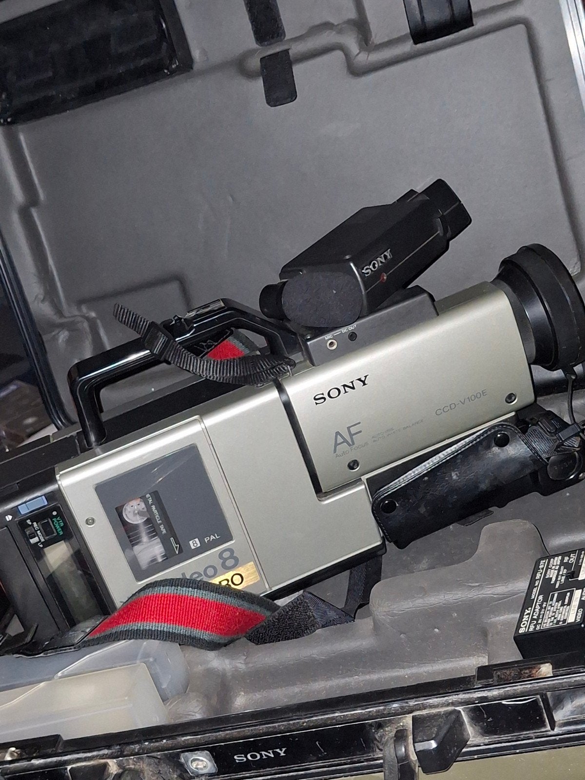 Sony Video 8 Pro CCD-V100E Camera, Audio, Tv en Foto, Ophalen of Verzenden, Camera