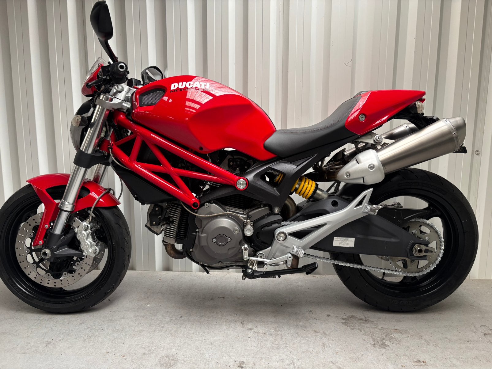 DUCATI MONSTER 696, Bedrijf