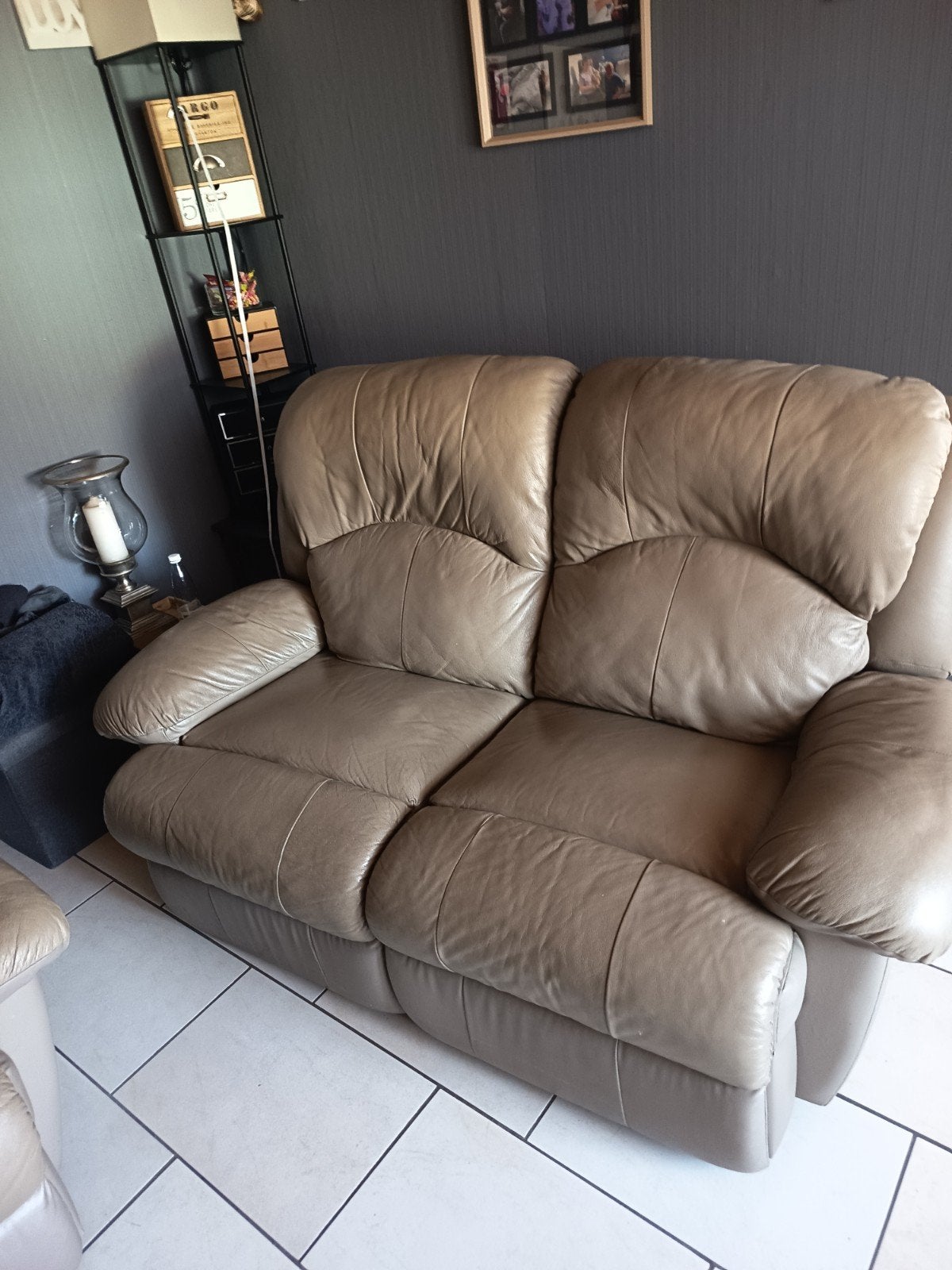 Salon cuir a donné petit accro, Enlèvement ou Envoi, Cuir