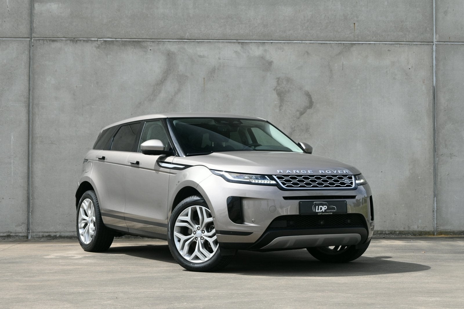 Range Rover Evoque P300e Plug In Hybride Btw wagen, Bluetooth, Euro 6, Beige, Leder