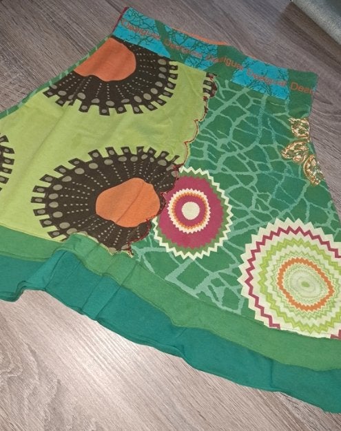 Desigual groene rok Small, Kleding | Dames, Rokken, Ophalen of Verzenden, Zo goed als nieuw, Knielengte, Groen