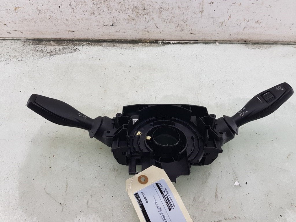 COMBINE COMMODO Ford Fiesta 6 (JA8) (|1682218|8A6T13335AD|), Utilisé, Ford