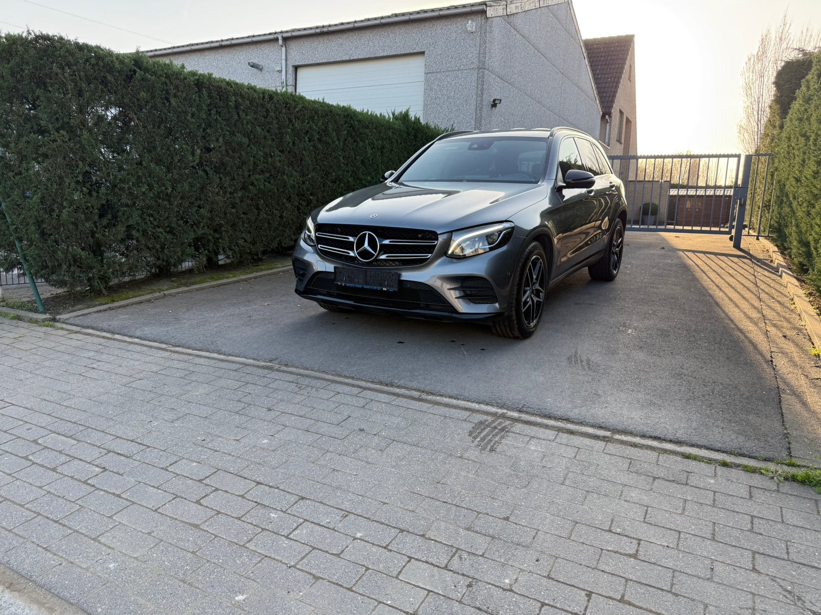 Mercedes GLC 220D 4 Matic, Autos, Cuir, Argent ou Gris, Achat, Euro 6