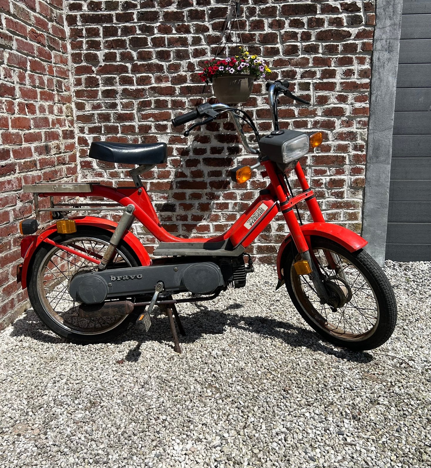 Piaggio Bravo, Fietsen en Brommers, Ophalen, Klasse A (25 km/u), Zo goed als nieuw