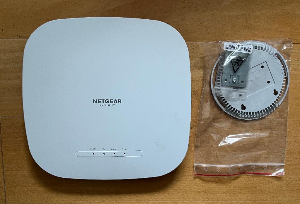 Netgear Insight Access Point WAX615 – AX3000 WiFi 6, Computers en Software, Accesspoints, Ophalen of Verzenden, Gebruikt, NetGear