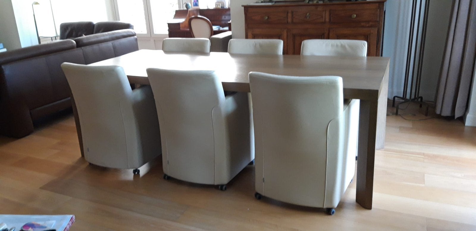 Tafel massief, Huis en Inrichting, Stoelen, Ophalen, Zo goed als nieuw