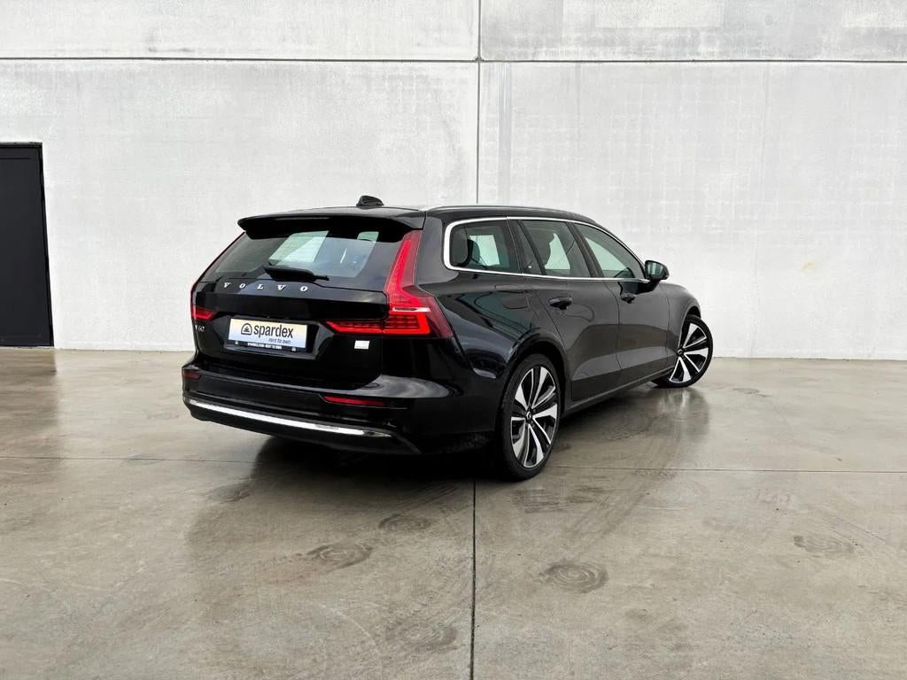 Volvo V60 T6 Essential Hybrid (année de construction 2022), Autos, Cuir, Euro 6, Entreprise, 257 kW