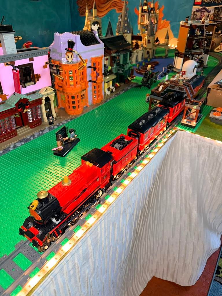 LEGO Hogwarts Express-rijdend met rails + extra wagons (MOC), Ophalen, MOC (eigen creatie), Lego, Harry Potter
