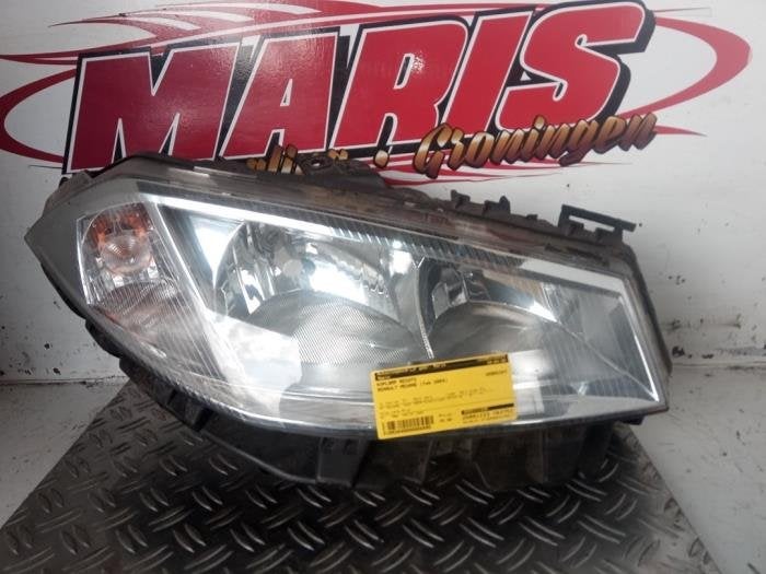 Koplamp rechts van een Renault Megane, Gebruikt, -, Renault, -