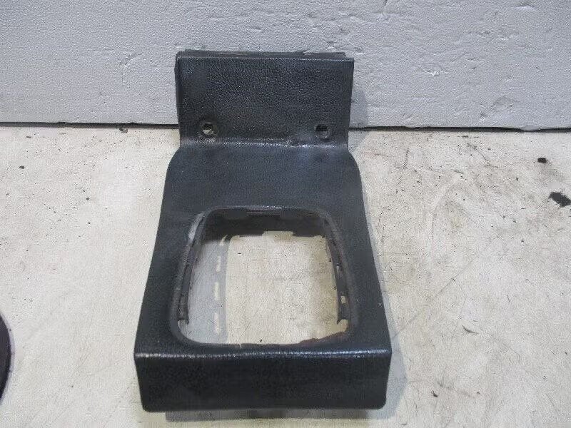 OPBERGVAK STOEL Mercedes-Benz / 8 (W115) (01-1968/01-1977), Autos : Pièces & Accessoires, Mercedes-Benz AG, Enlèvement ou Envoi