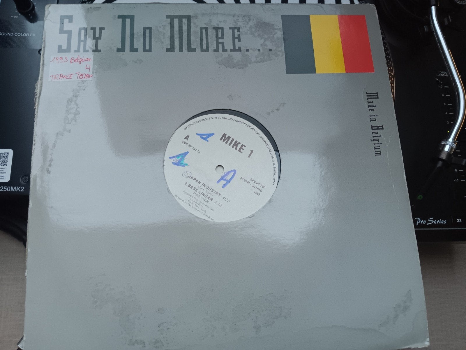 Mike 1 - Japan Industry  1993, Cd's en Dvd's, LP, Gebruikt, Ophalen of Verzenden, Beschermende buitenhoes
