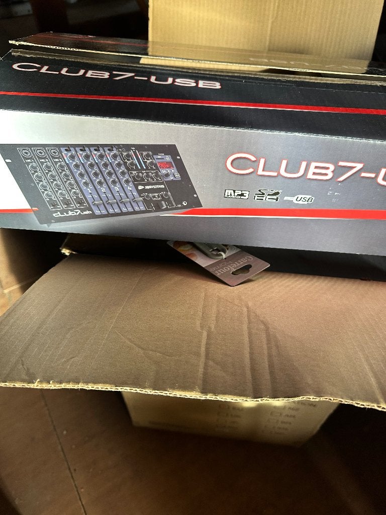 Mengpaneel, Muziek en Instrumenten, Mengpanelen, Gebruikt, 5 tot 10 kanalen, Microfooningang, Ophalen