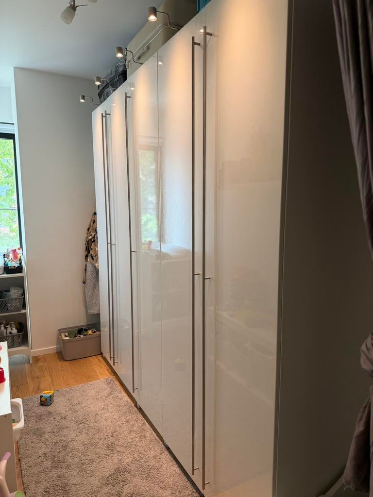 Witte hoogglans pax kast in goede staat, Huis en Inrichting, Kasten | Kleerkasten, Gebruikt, 200 cm of meer, 200 cm of meer, 50 tot 75 cm