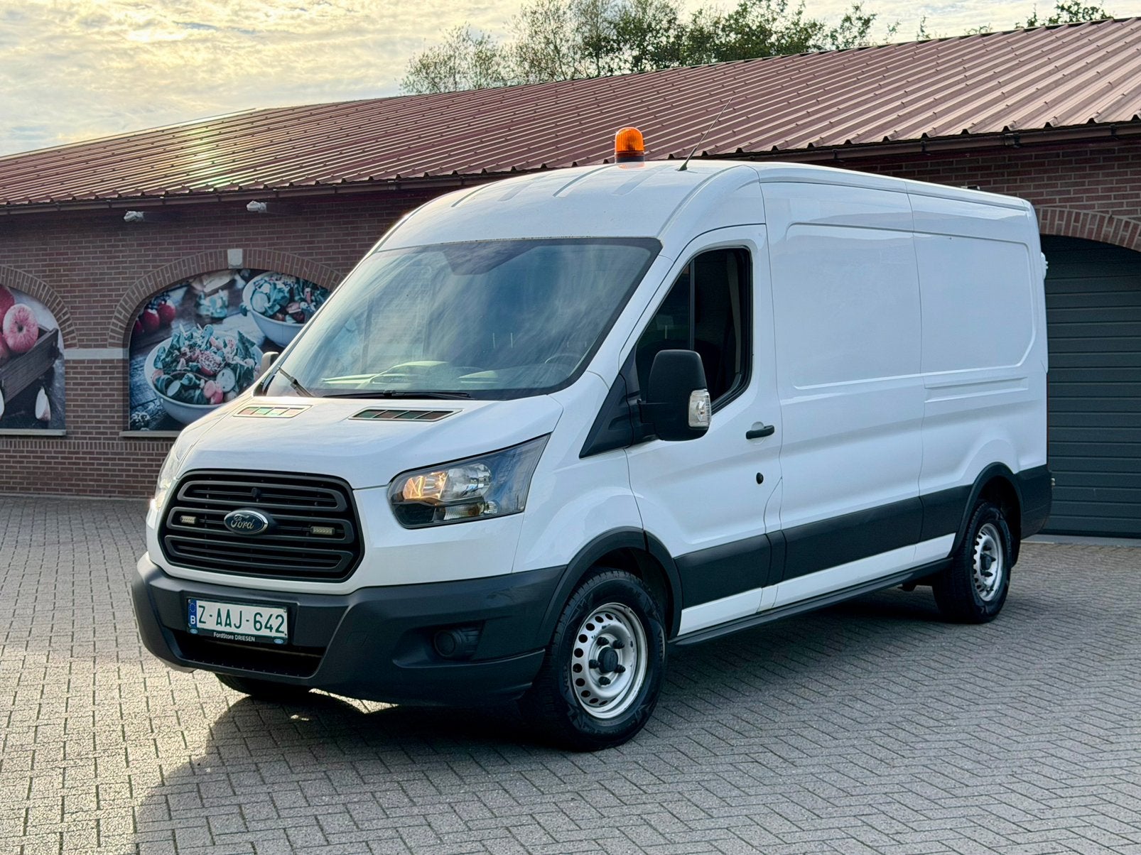 Ford Transit Lichte Vracht 2018 2.0Cc 130Pk Euro 6b, Auto's, Bluetooth, 4 deurs, Euro 6, Wit