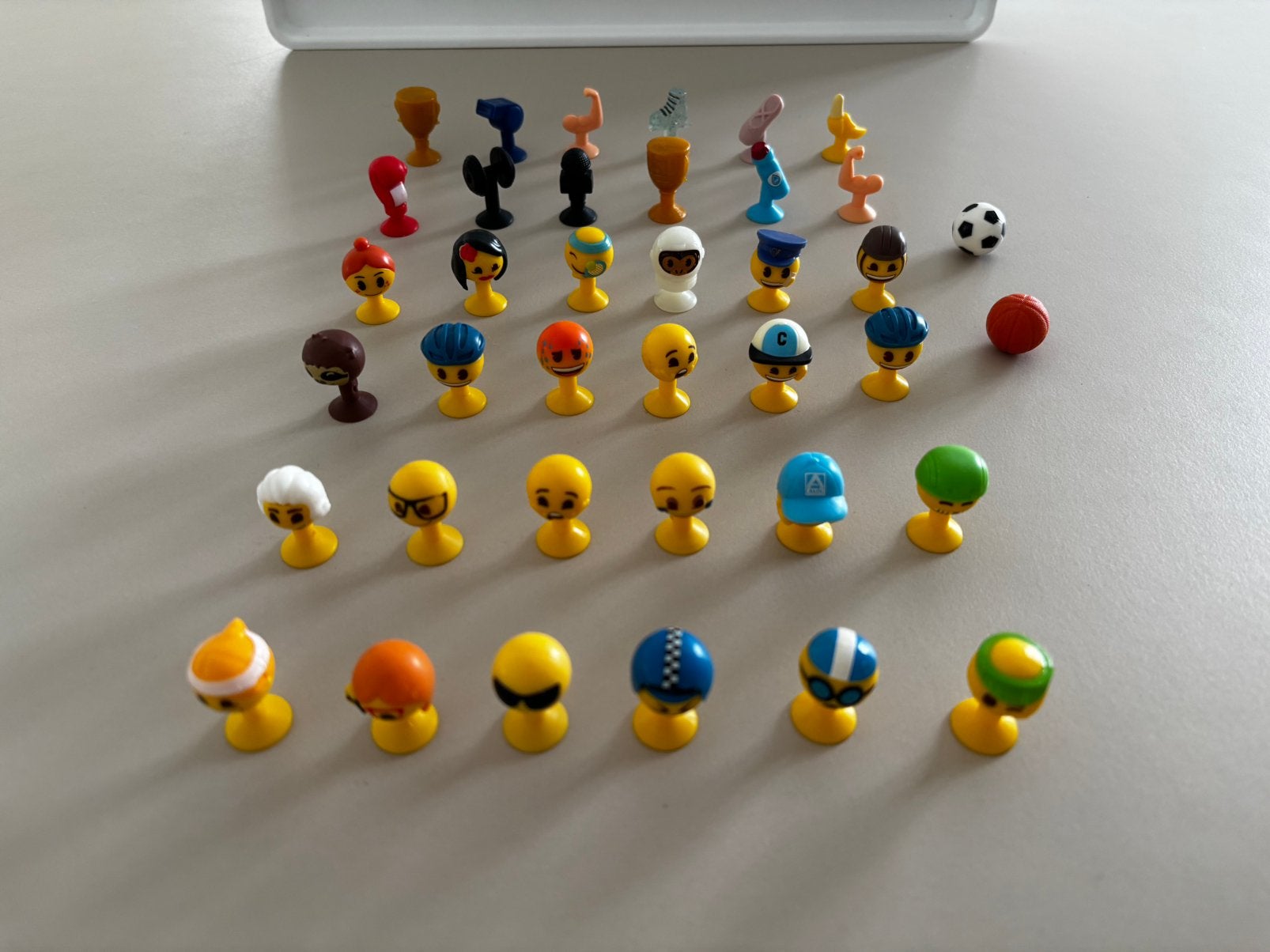 Emoji stickies aldi (38 stuks), Aldi, Enlèvement