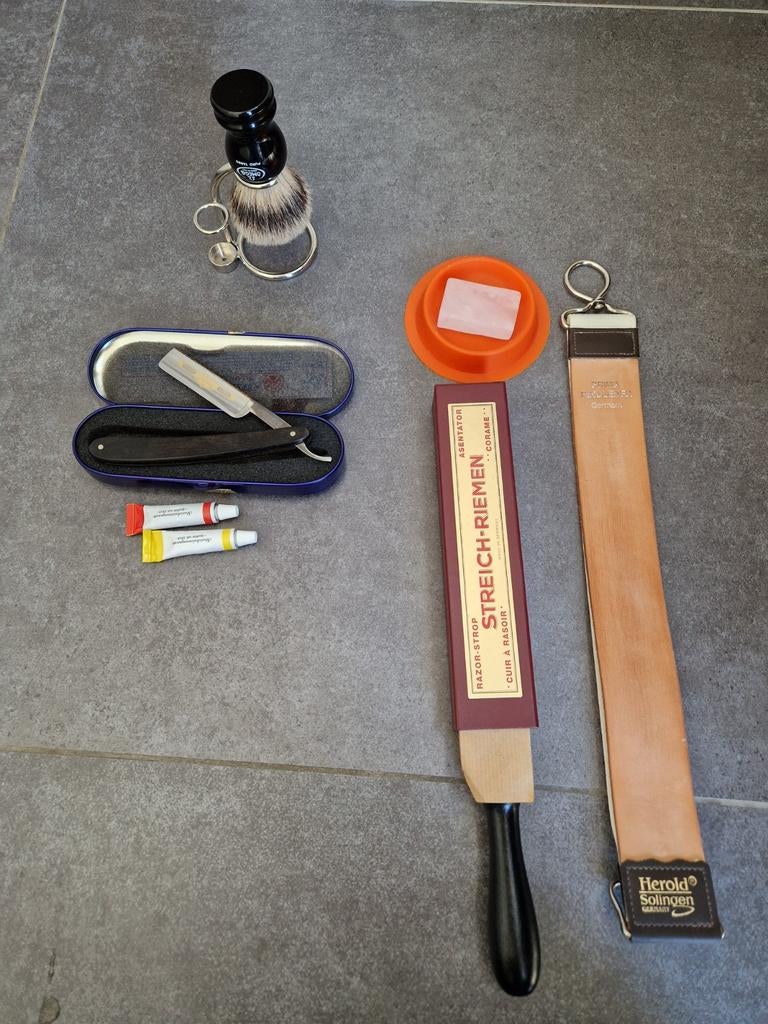 Open scheermes complete set (Dovo Solingen, Omega, Herold), Bijoux, Sacs & Beauté, Beauté | Soins du visage, Comme neuf, Enlèvement ou Envoi