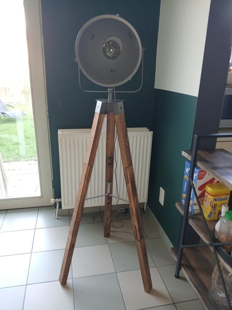 Staande lamp, Ophalen