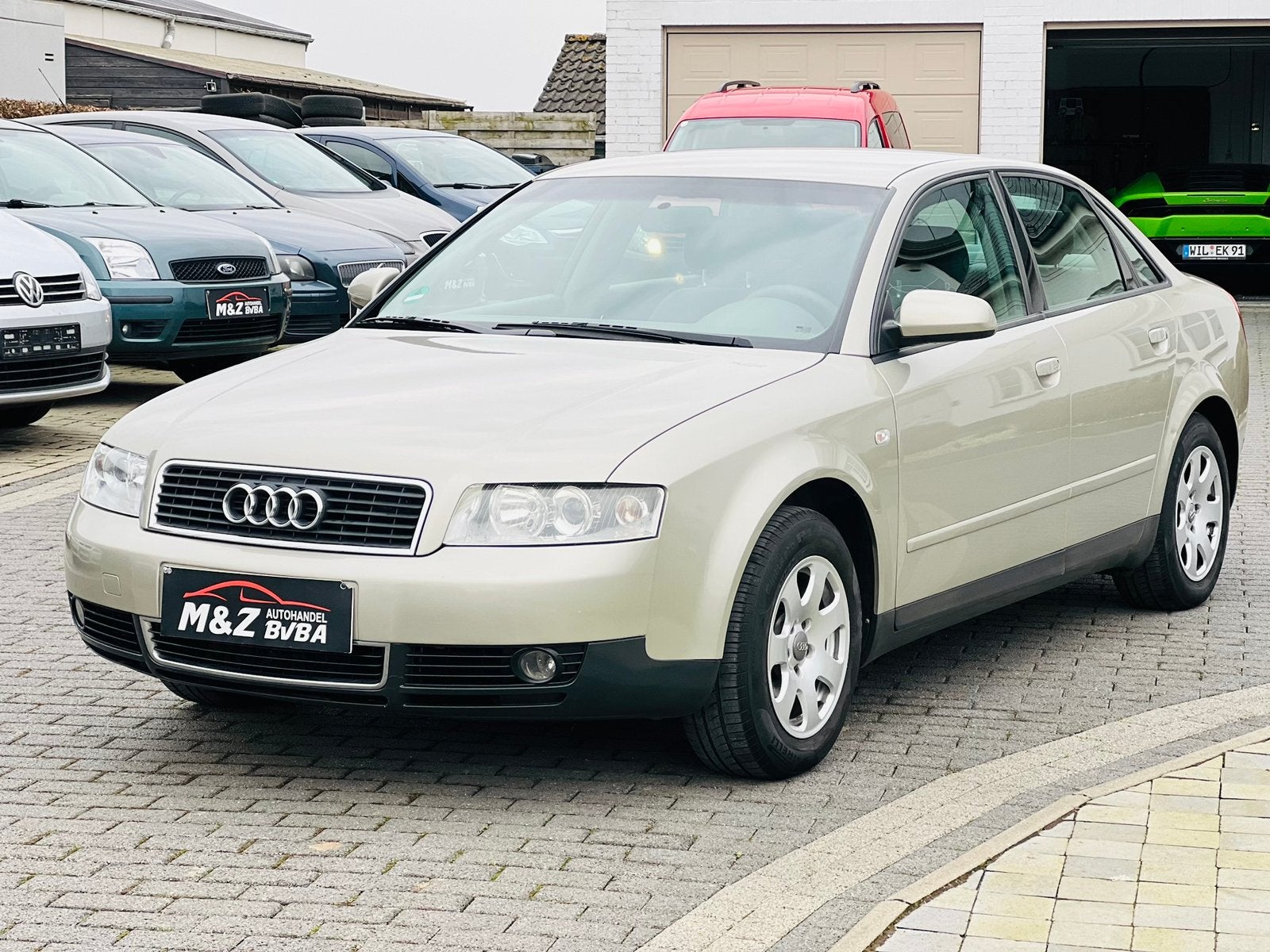 AUDI A4 2.0i  * BENZINE *  AUTOMAAT * Airco * 155.000 Km, Auto's, Automaat, 4 deurs, Berline, Euro 4