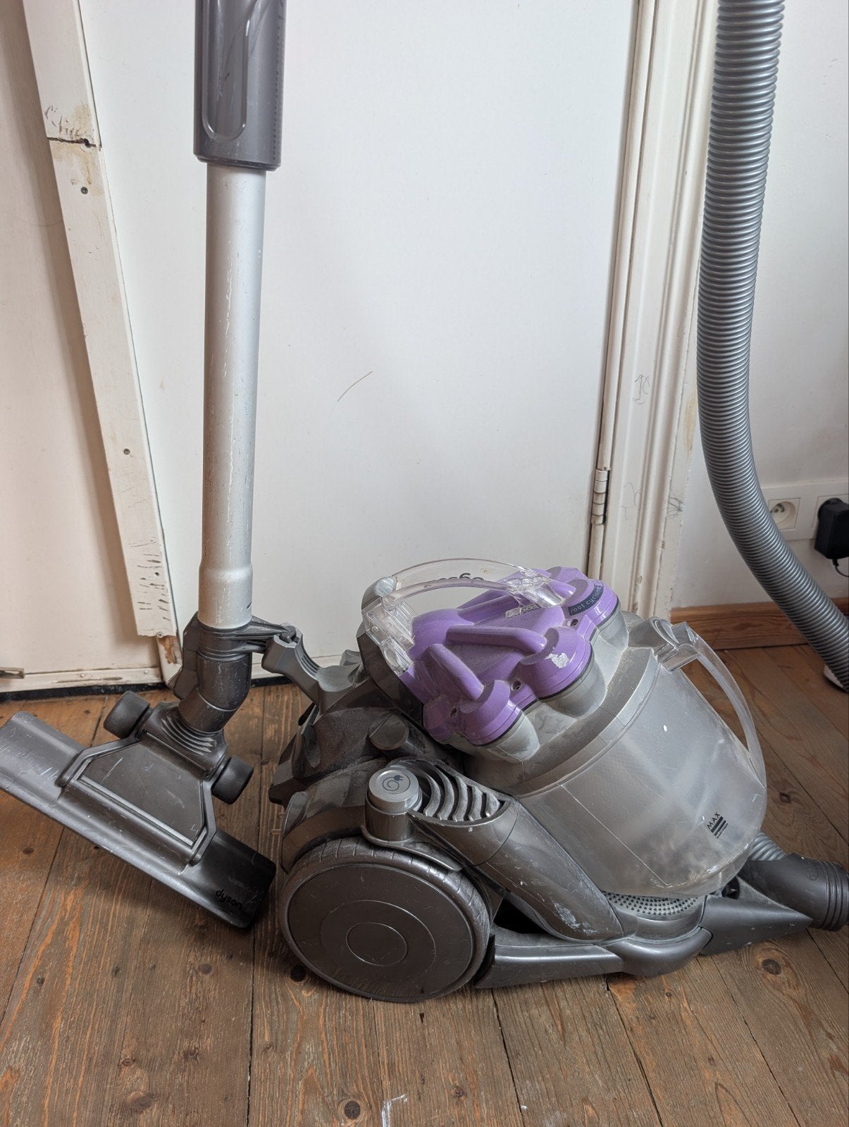 Dyson Root Cyclone Technology, Ophalen, Gebruikt, Dyson, Reservoir