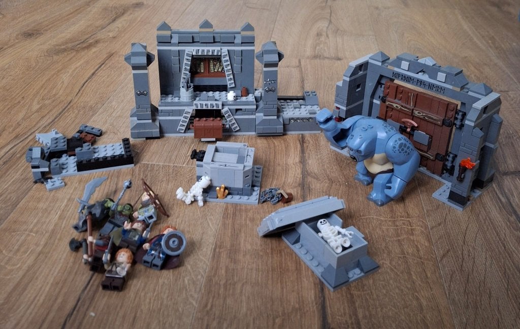 LEGO - Les mines de la Moria (#9473), Lego, Minifigurines incluses, Comme neuf, Minifigurine
