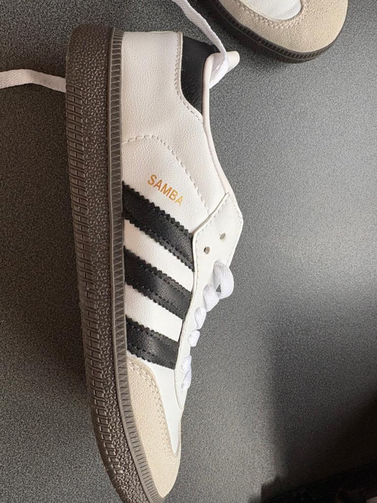 Adidas samba, Kleding | Dames, Schoenen, Verzenden, Zo goed als nieuw
