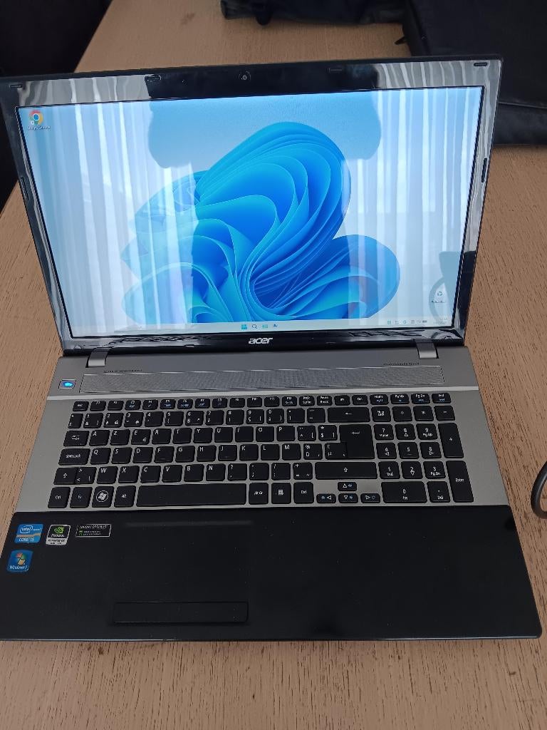 windows 11 met 220 ssd en 8 ram en lader en batrij en muis, Computers en Software, Windows Laptops, Ophalen, ACER, Met videokaart