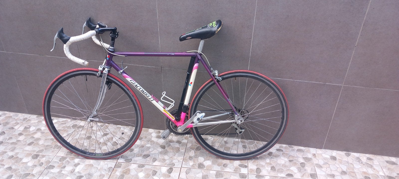 Vélo de course GIACOMELLI – marque belge !, Vélos & Vélomoteurs, Frein sur jante, Enlèvement ou Envoi, Comme neuf, 61 à 65 cm